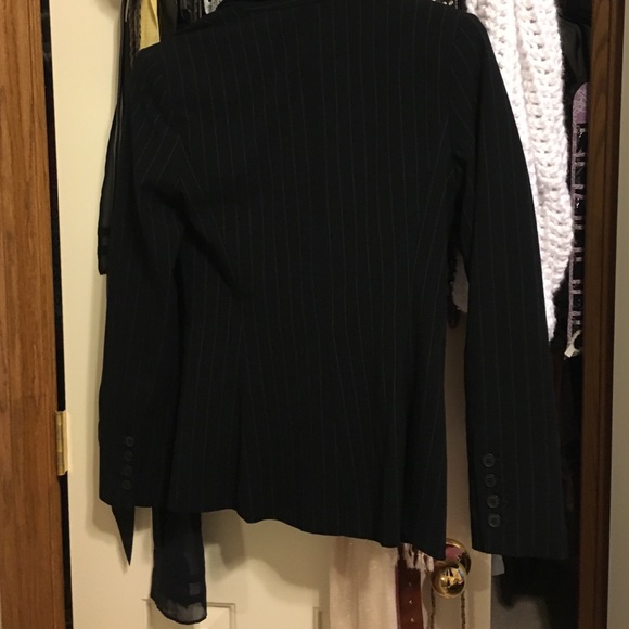 Long sleeved pinstriped blazer - Picture 3 of 4