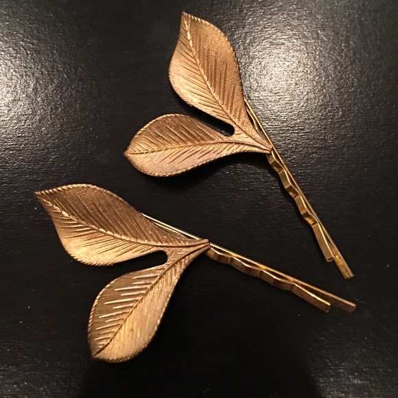 Stunning gold leaf hair pins
