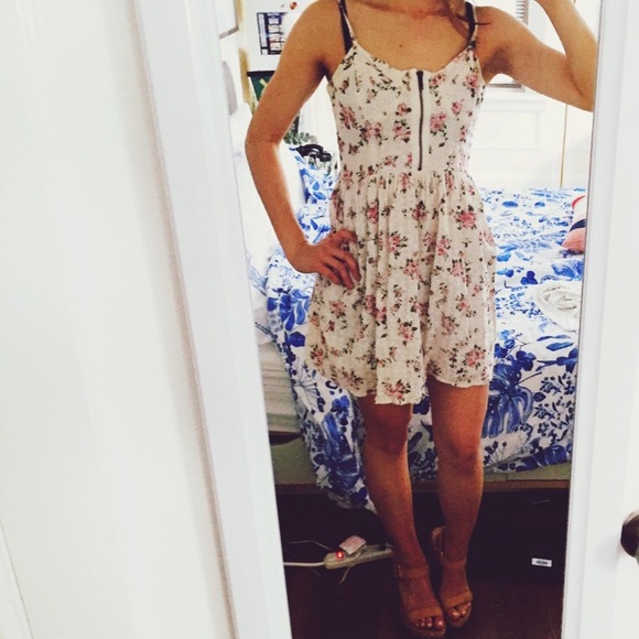 TOPSHOP London Lace & Floral Sundress