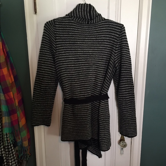 Allen B cardigan - Picture 3 of 3