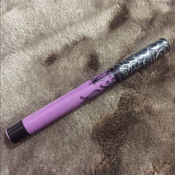 Everlasting Kat Von D liquid lipstick
