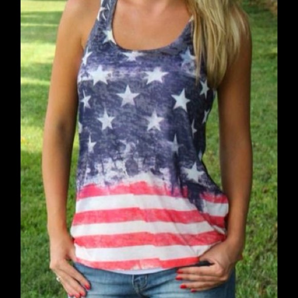 🔴SOLD🔴  America Tank - Picture 2 of 2