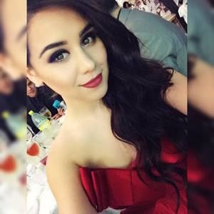 Meet your Posher, Evelyn