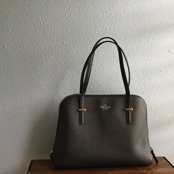 Kate Spade Designer handbag NEVER BEEN USED