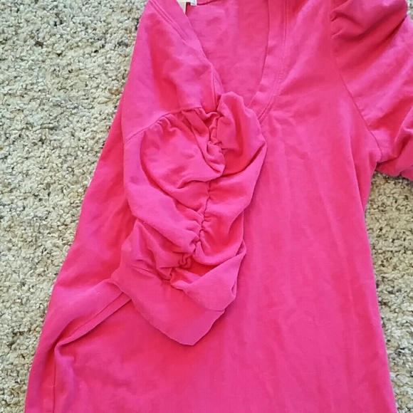 Top - Picture 2 of 3