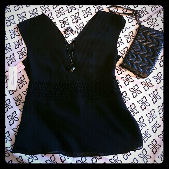 **SALE AGAIN!**Banana Republic blouse