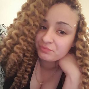 Meet your Posher, Liza