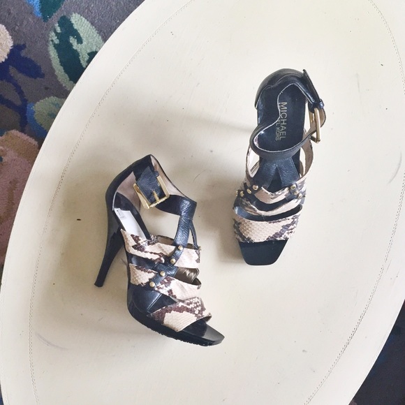 Michael Kors Animal Print Size 7