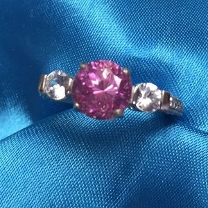 💕 SS Bright Pink Lab Sapphire Filigree Ring