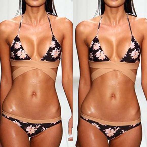 New Gorgeous Floral Wrap Around Bikini✨ - Picture 2 of 3