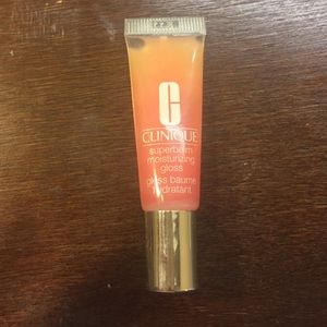 Clinique moisturizing lip gloss