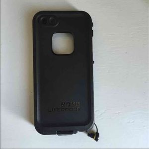 Black IPhone 5/5S Lifeproof case