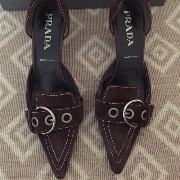 Prada kitten heels. Brown suede - Picture 2 of 4