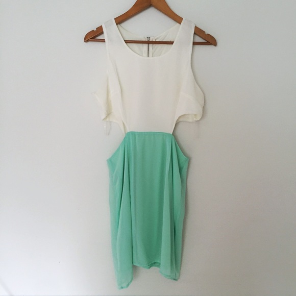 Colorblock White/Mint Chiffon Dress