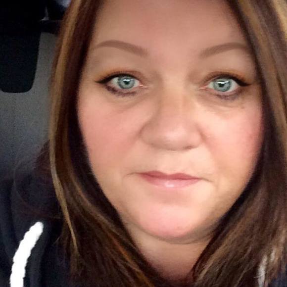 Meet your Posher, Tonya - Picture 1 of 1