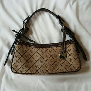 Moving Sale 🎉 Dooney & Bourke Shoulder Bag