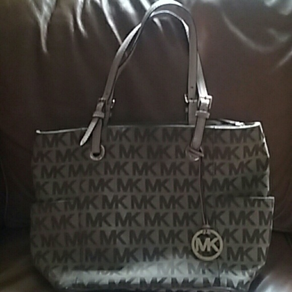 Authentic mk bag