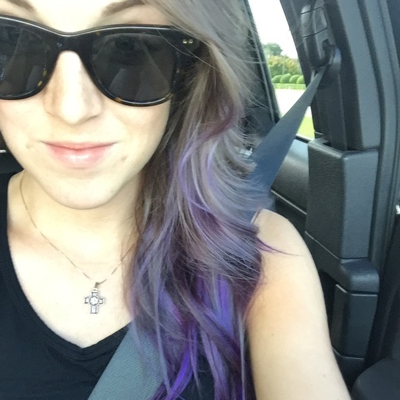 Meet your Posher, Hillary