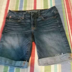 American Eagle Bermuda shorts