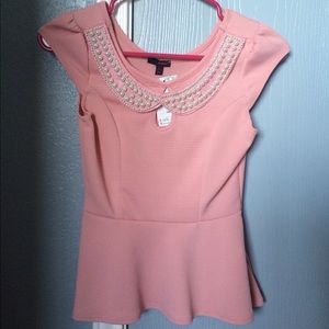 CLOSET CLEAN OUT PINK PEPLUM TOP