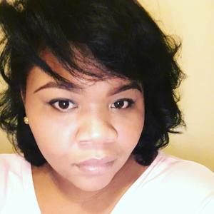 Meet your Posher, Latoya