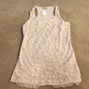 Light pink, ruffled tank top