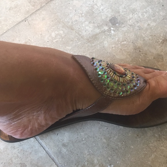 Chinese laundry peacock sandals