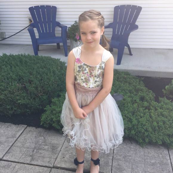 Meet your Posher, Pamela - Picture 1 of 1