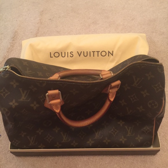 Speedy Authentic Louis Vuitton Bag