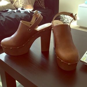 Platform mule clogs