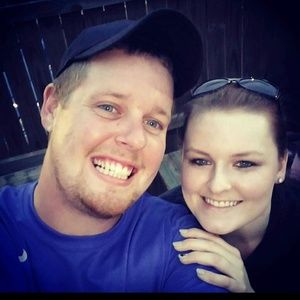 Meet your Posher, Caitlin