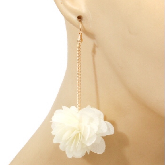 4 Pair Faux Fabric Flower Drop Earrings