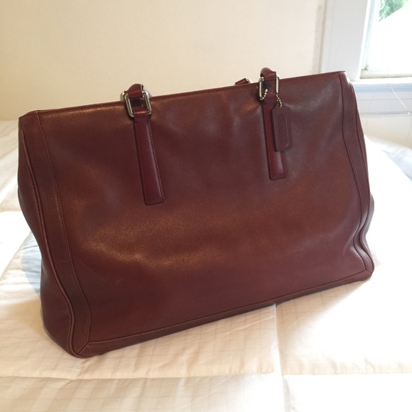 COACH Leather Business/Travel Shoulder Bag ✨
