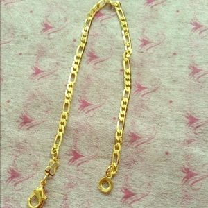 Stainless steel bracelet gold tone