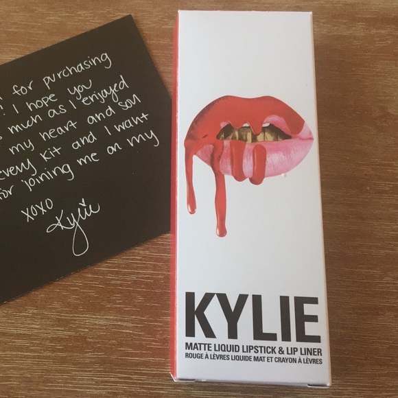❌SOLD❌Kylie Cosmetics Matte Liquid Lipstick "22"