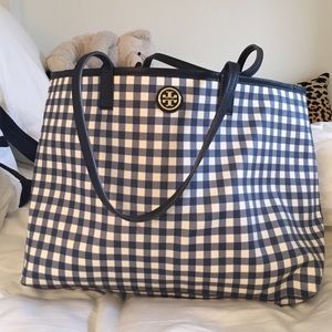 Tory Burch Kerrington tote gingham pattern