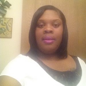 Meet your Posher, Evette