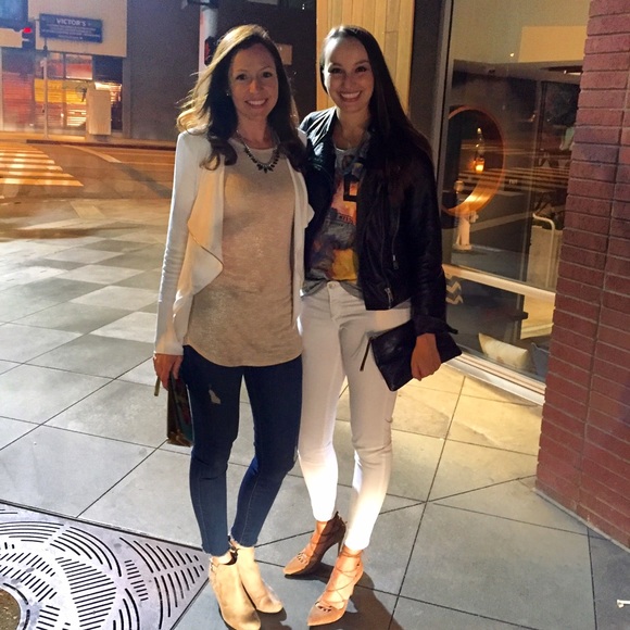 Meet your Posher, Heather - Picture 2 of 3