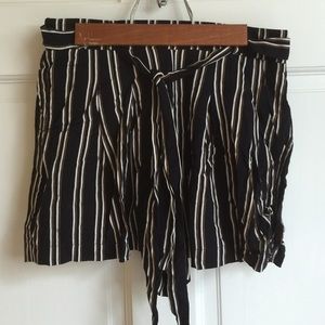 Rayon striped shorts NWT