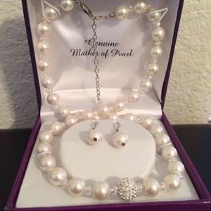 Mother of Pearl set