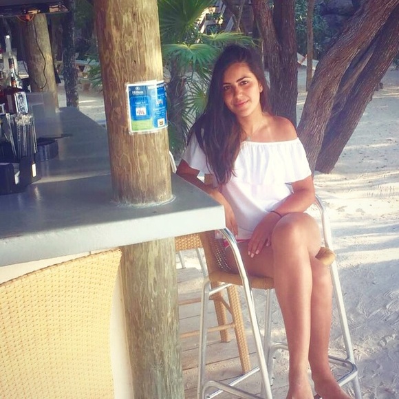 Meet your Posher, Ariel