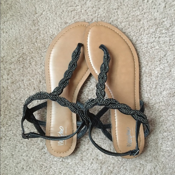Mossimo sandals!