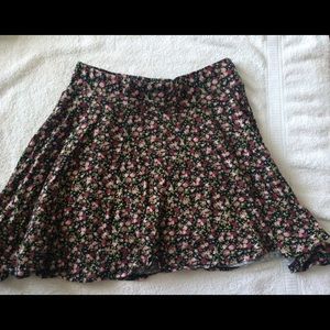CLOSET CLEAN OUT SKATER FLORAL PRINT SKIRT
