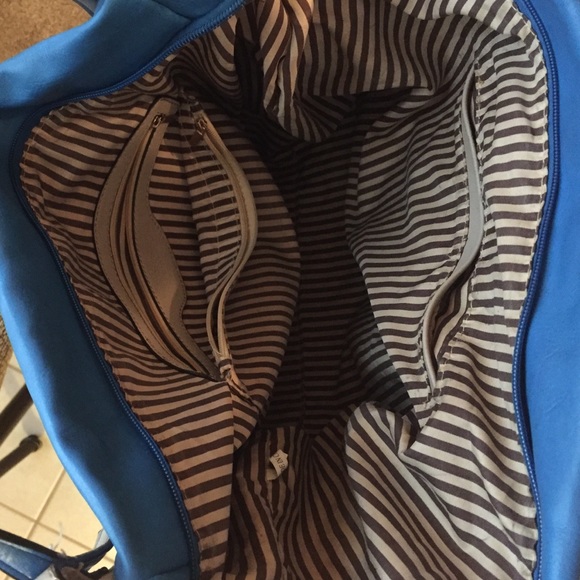 Large Robert Matthew purse - Picture 2 of 4