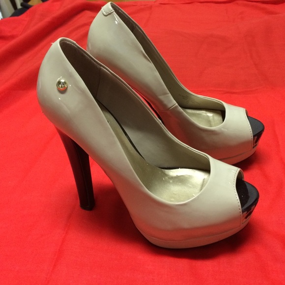 Guess Shoes - Guess Platform Heels SZ 6