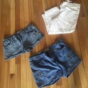 2 shorts and capri's size : 28 , 7, 8