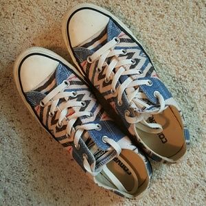 Southwest style Converse Tennis Shoes W8.5 M6.5