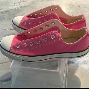 New pink converse size 10 with new white laces