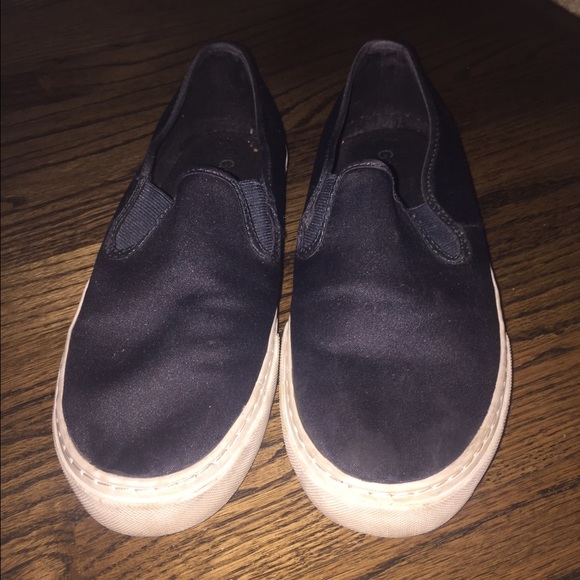 NAVY AND WHITE SLIP ON SHOES