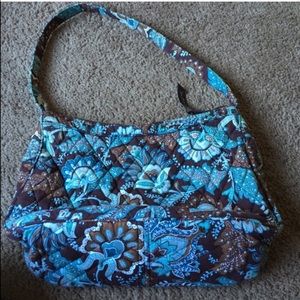 Lot of Vera Bradley purses SUPER LOW PRICE TONITE!